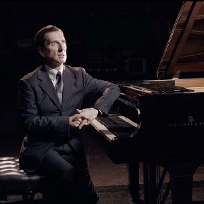 Interview: Hershey Felder of HERSHEY FELDER AS GEORGE GERSHWIN ALONE & HERSHEY FELDER'S GREAT AMERICAN SONGBOOK SING-ALONG at TheatreWorks Silicon Valley