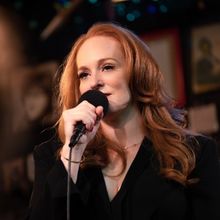 Interview: Antonia Bennett Celebrates Her New Holiday Album at The Cutting Room