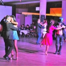 Los vecinos del Barrio de Tepito despidieron en ambiente festivo al cronista Armando 