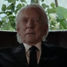 Photos: Netflix Shares First Look at MR. HARRIGAN'S PHONE