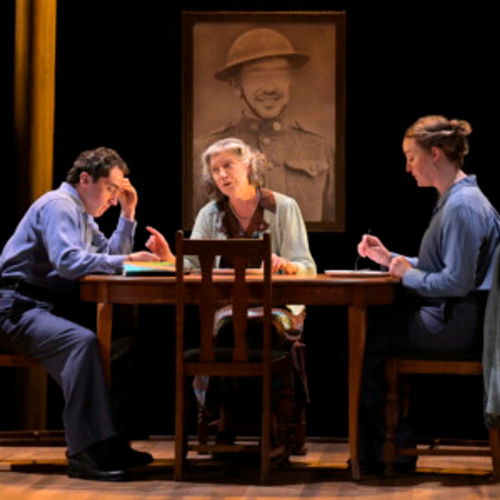 Review: THE GLASS MENAGERIE at Center Rep