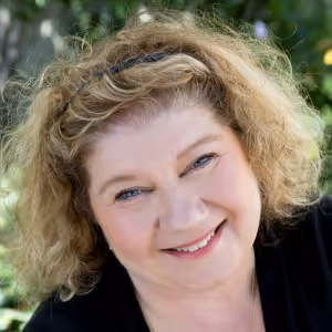 Interview: Andrea Gordon of READING SERIES EXTRAVAGANZA at Magic Theatre