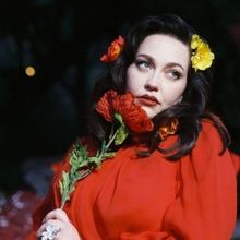 Cassandra Lewis to Release Album 'Lost in a Dream,' Shares New Single