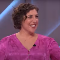 VIDEO: Mayim Bialik Takes a Nap on THE KELLY CLARKSON SHOW Video