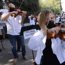 VIDEO: Israel Philharmonic Orchestra Performs Outside Knesset, Protesting the Governm