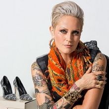 PRETTY LITTLE LIARS Costume Designer Mandi Line to Appear on PRETTY LITTLE WINE MOMS