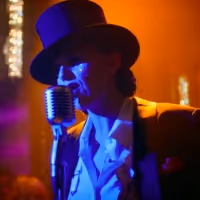 BWW Exclusive: Watch Lena Hall Perform 'Say It Ain't So, Joe' on SNOWPIERCER Video