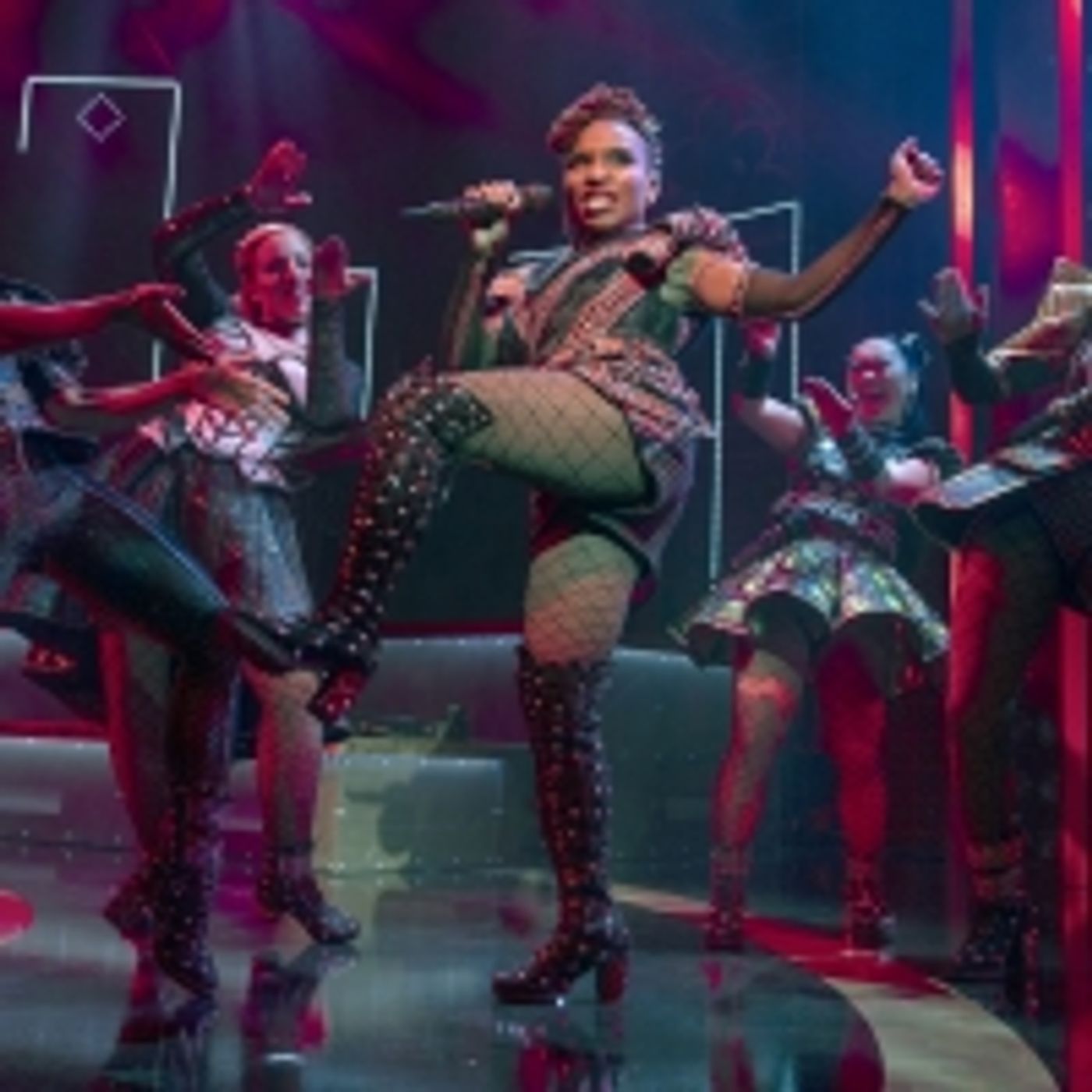 Wake Up With BWW 10/4: SIX Officially Opens on Broadway, and More!  Image