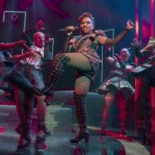 VIDEO: Broadway Walks the Red Carpet on Opening Night of SIX- Watch Now!