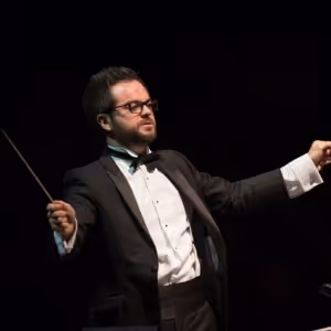 TV: Hablamos con Alfonso Casado sobre el concierto LOS MUSICALES DE LONDRES EN…