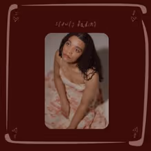 Ren Genevieve Releases New Single "SLOWLY FADING"