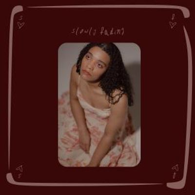 Ren Genevieve Releases New Single "SLOWLY FADING"