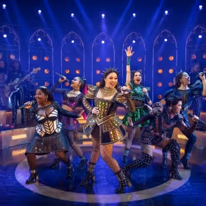 SIX National Tour to Return to The Fabulous Fox This Winter
