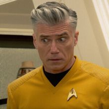 STRANGE NEW WORLDS Clip: Pike Wakes With Amnesia and a Mystery Watcher
