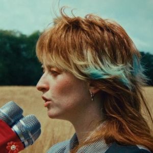 Video: Orla Gartland Premieres Visual for 'Kiss Ur Face Forever'