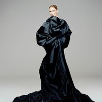 Celine Dion Adds Six Additional Dates to Paris Engagement