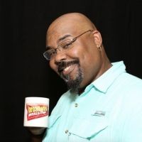 Wake Up With BWW 10/26: Olivier Award Winners, and More!