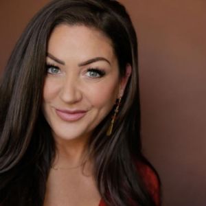 Interview: Erica Marie Weisz talks about THE ADDAMS FAMILY at San Diego Musical…
