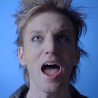 TV: Guido Balzaretti en un nuevo spot de QUERIDO EVAN en Buenos Aires