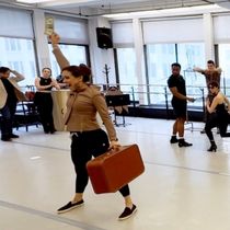 Video: Ogunquit's GUYS AND DOLLS In Rehearsal