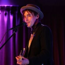 BWW Review: REEVE CARNEY: A Spellbinding Jam of Intimate Creation at The Green Room 4