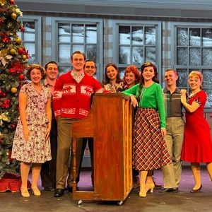Interview: Connor Raposa And Fiona Mowbray of HOLIDAY INN at Dutch Apple Dinner Theatre
