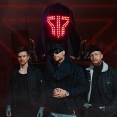 Smash Into Pieces Release Explosive New Single 'Glow In The Dark'