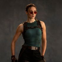 Photo: First Look at Sophie Turner as Lara Croft in TOMB RAIDER Series