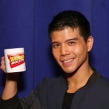 Wake Up With BWW 9/9: Exclusive First Look at Megan Hilty Singing in PATSY & LORETTA,