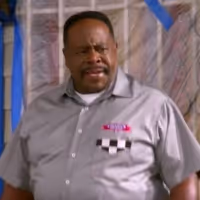 VIDEO: CBS Shares 'Welcome to the Fresh Coat' Preview of THE NEIGHBORHOOD