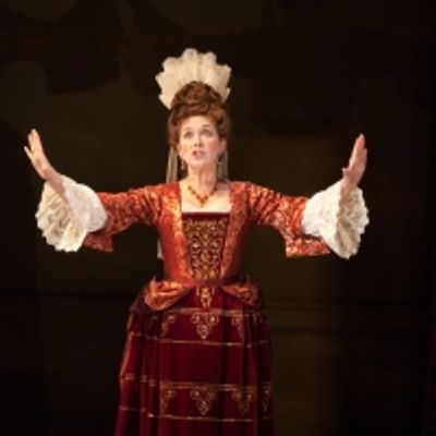 BWW Interview: Alexandra Gilbreath Talks THE PROVOKED WIFE