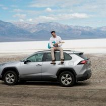Cade Hoppe Releases New Single "CRASHLAND"
