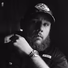 Luke Combs Earns 23rd Consecutive #1 With 'Be By You'