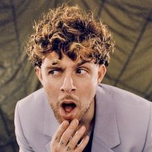 Tom Grennan Releases New Single 'How Does It Feel'
