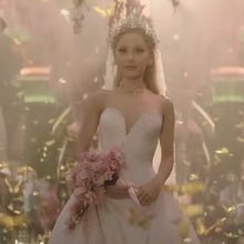 Video: Ariana Grande Sings 'For Good' in Resurfaced Video With Elizabeth Gillies