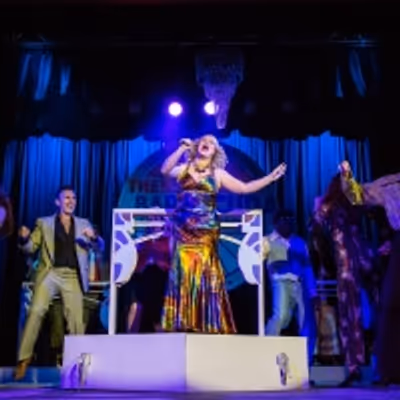 BWW Review: Brighton's DISASTER! Is Anything But