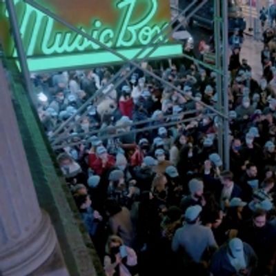VIDEO: Watch DEAR EVAN HANSEN Fans Flood the Streets on Reopening Night!