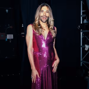 Jonathan Van Ness Sets 2026 UK Tour with Comedy Show 'Hot & Healed'