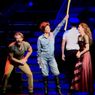 Video: Lisa Rinna Makes Surprise Cameo in TITANIQUE on Broadway
