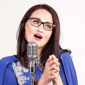 Helene Bester Pays Tribute To Nana Mouskouri