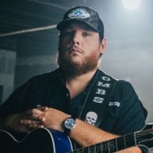 VIDEO: Luke Combs Debuts New Song During CMA AWARDS