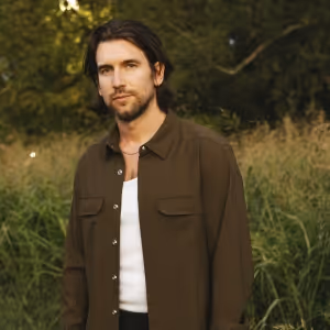 Max Frost Releases Highly-Anticipated Album 'Shelby Ave' 　​  ​ 