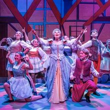 Review: SNOW WHITE, Paisley Arts Centre