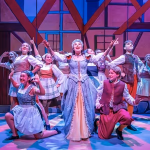 Review: SNOW WHITE, Paisley Arts Centre