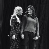 Video: Kristin Chenoweth Surprises Idina Menzel at REDWOOD Video