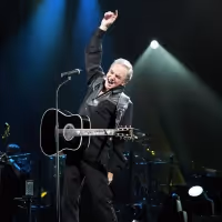 Toni Braxton, Billy Ray Cyrus and More to Honor Neil Diamond at 24th Annual Power of…