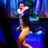 Exclusive: What’s It Like Performing an Entire Show Completely Naked? GARRY STARR Explains