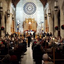 St. Charles Singers to Present CANDLELIGHT CAROLS In Wheaton