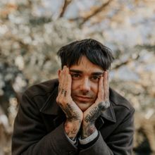 Stefan West Releases New Single 'Slow Down World'