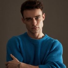 Thomas Doherty to Star as 'Seymour' in LITTLE SHOP OF HORRORS